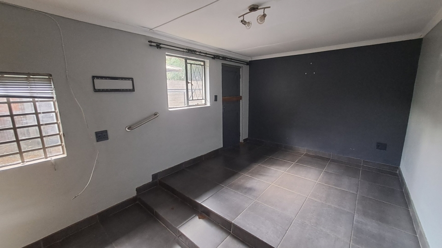 5 Bedroom Property for Sale in Westdene Free State